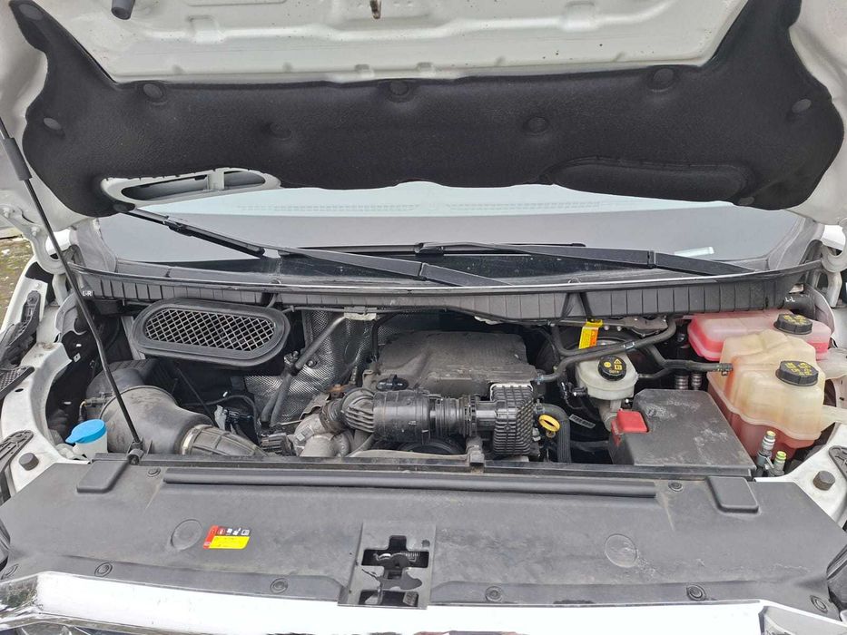 MAXUS DELIVER 9  2.0 Diesel