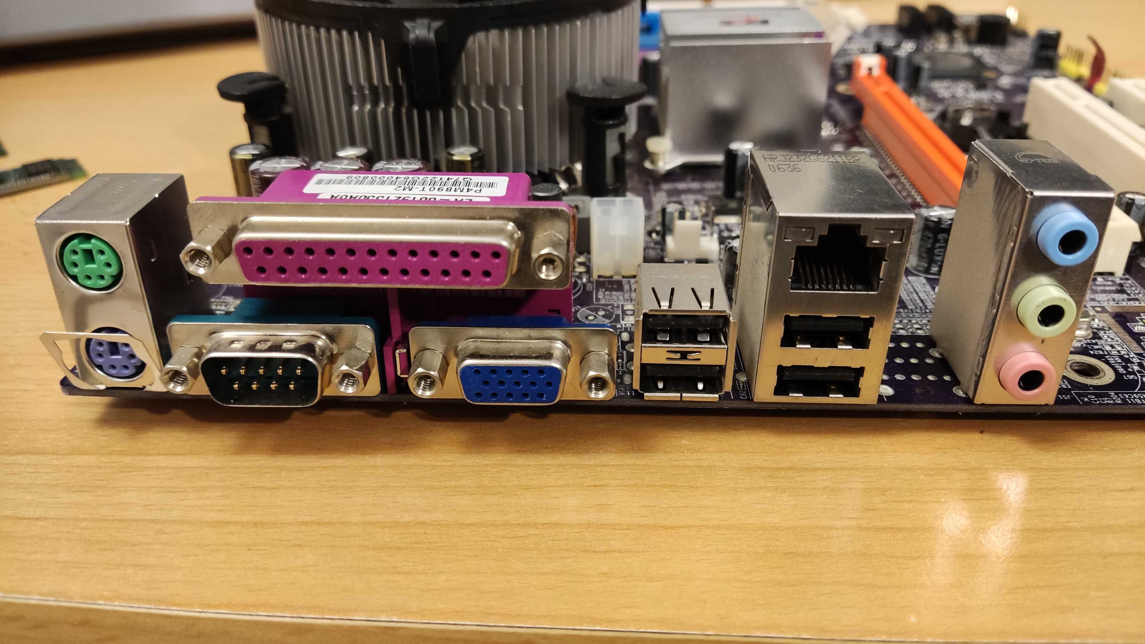 Płyta główna ECS P4M890T-M2, RAM 1,5GB, procesor Intel Celeron 3,2 GHz