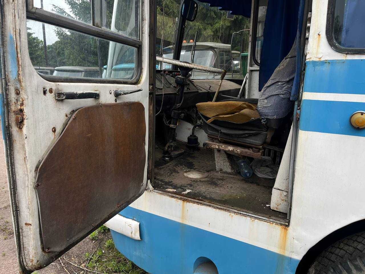 Автобус ЛАЗ-699РГ