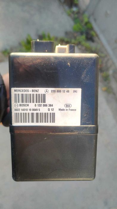 Насос центрального замка мерседес w220 0132006384; 2208001248