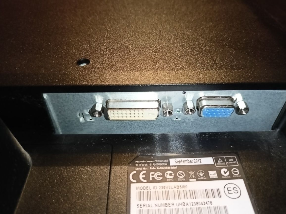 Monitor 22 całe.