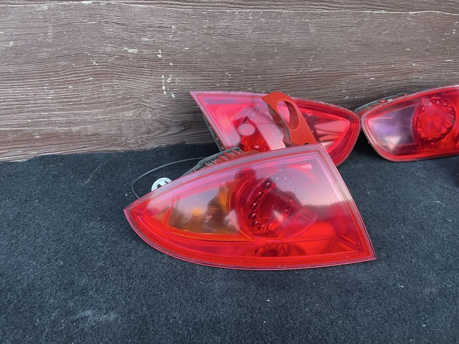 Стопи, стоп, ліхтарі задні Seat Leon 2 Сеат Леон 2 (09-12)