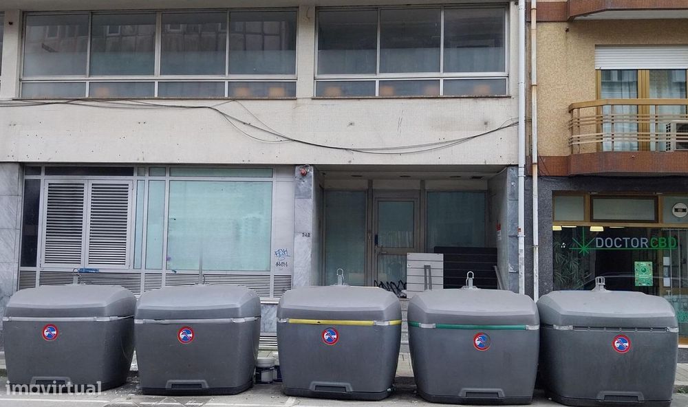 Estabelecimento Comercial no Bonfim — Porto