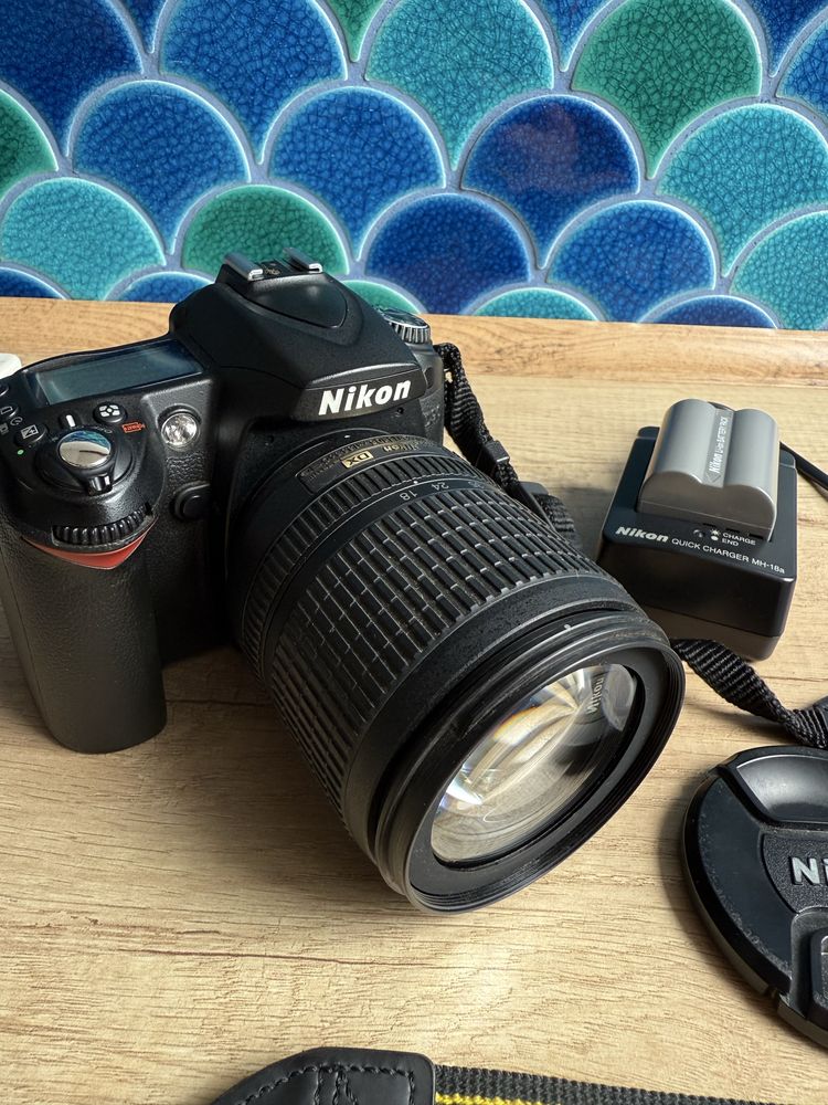 Nikon d90 + obiektyw Nikkor 18–105mm f/3.5-5.6G ED VR