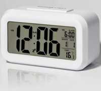 Світлодіодний цифровий годинник-будильник