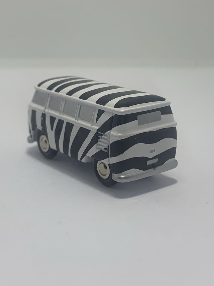 Volkswagen Bus Safari da Schuco Piccolo 1:90