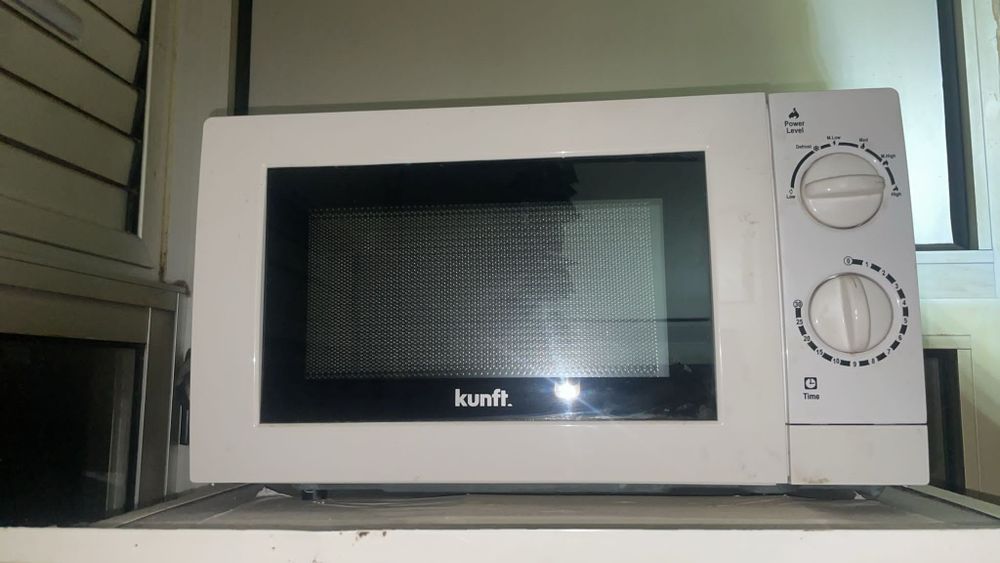 Microondas kunf em bom estado