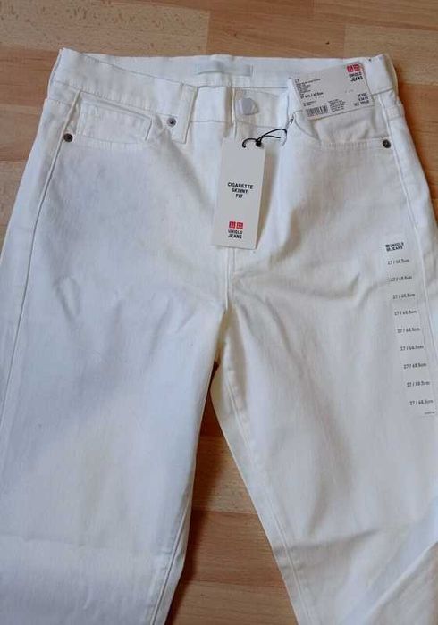 Uniqlo (Япония) Jeans джинсы модель *cigarette skinny* новые размер 27