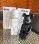 Bearbrick ведмідь фігурка матова 28 см Чорна / Біла
