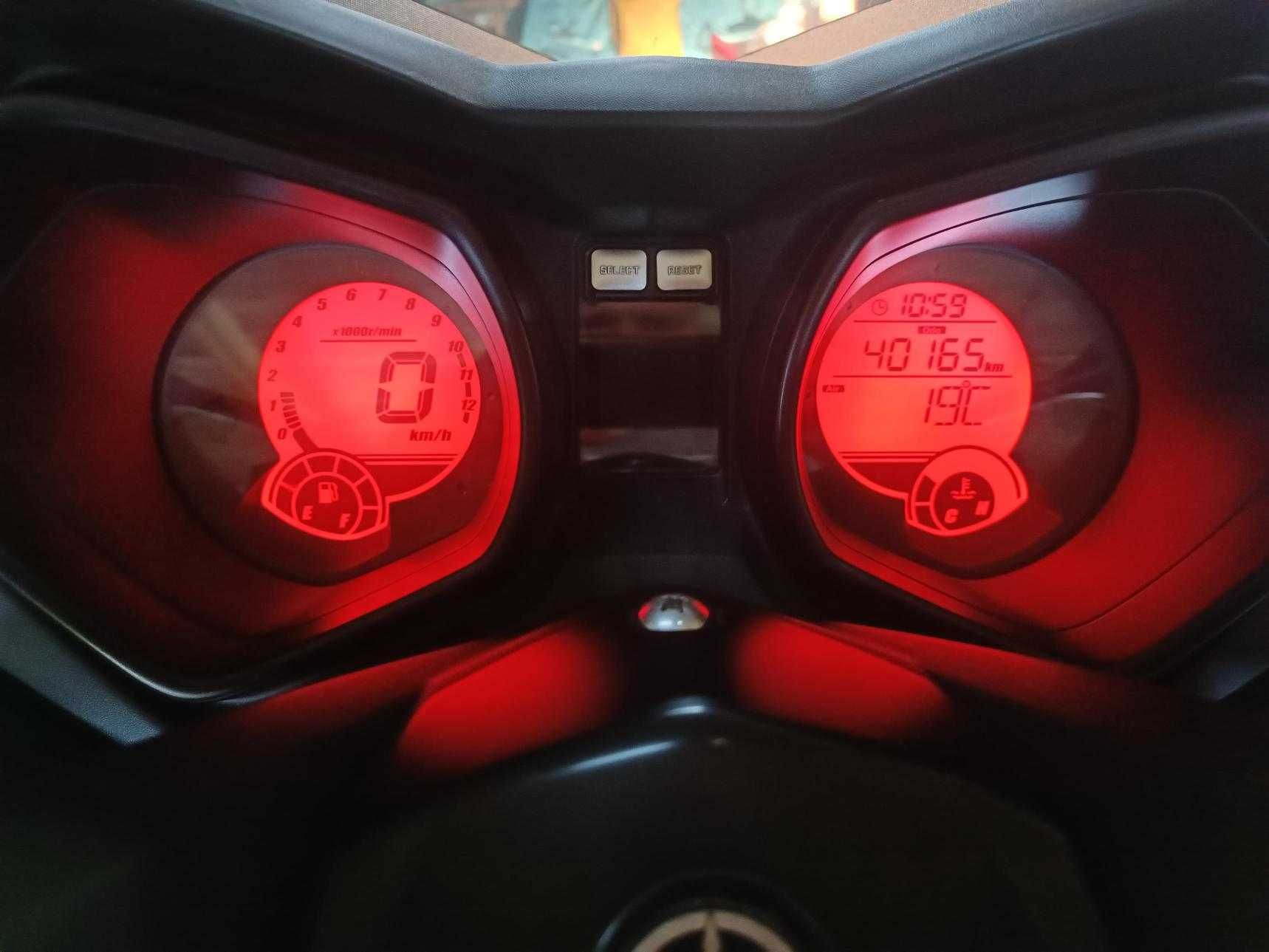 Yamaha X-MAX 125 XMAX 125cc 15KM S