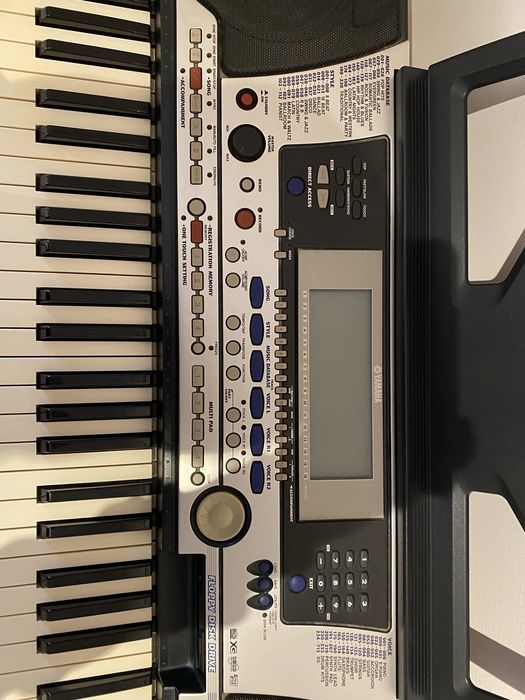 Teclado YAMAHA PSR-550