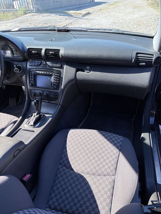 Vendo mercedes c220 preta