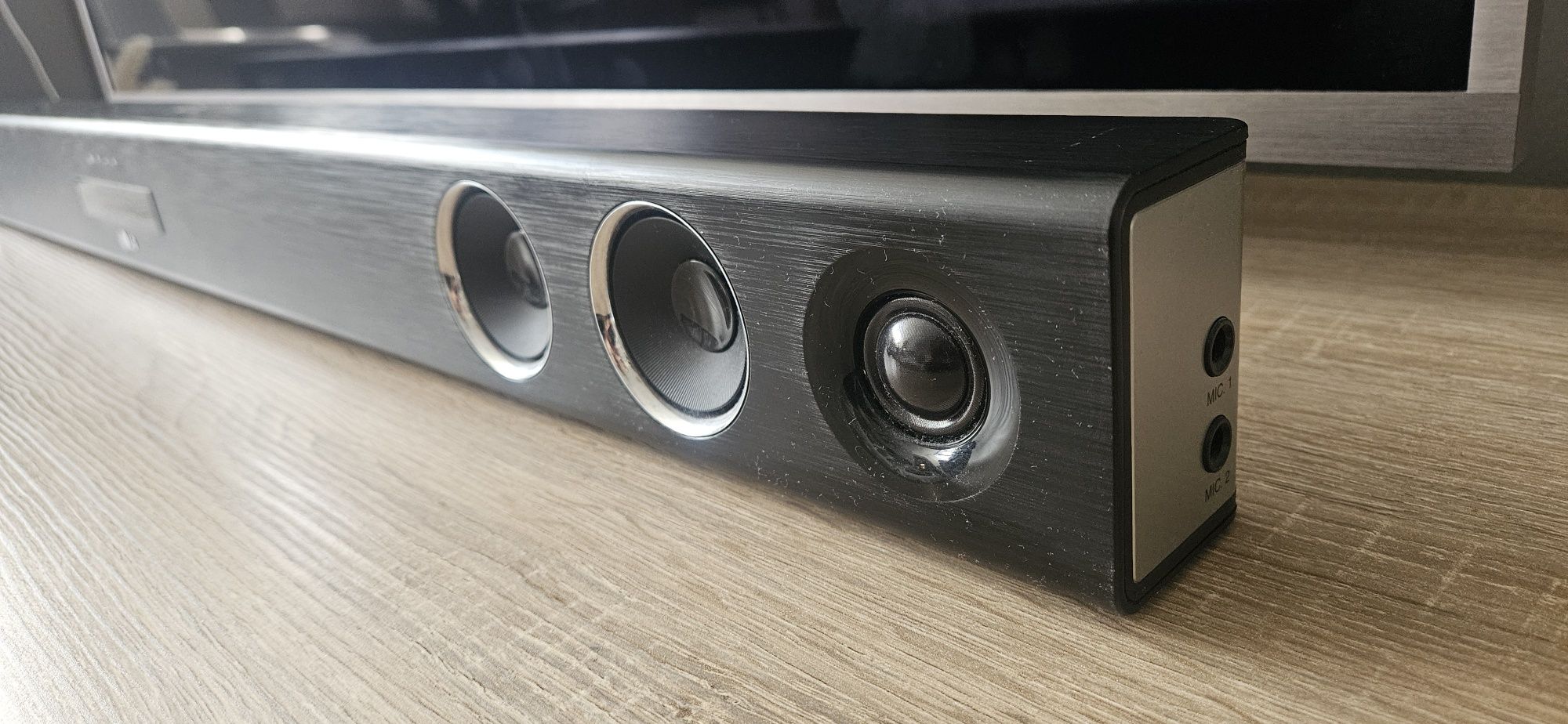Soundbar LG LAS655K 320W HDMI USB Bluetooth WiFi radio FM