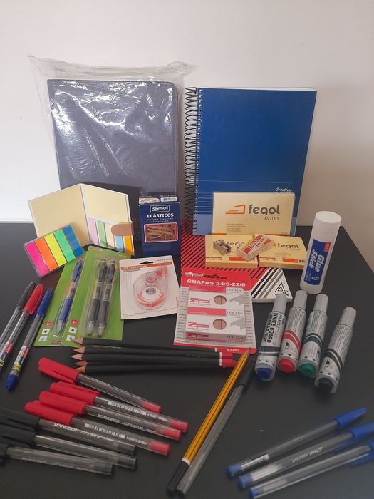 Material escolar / escritório NOVO