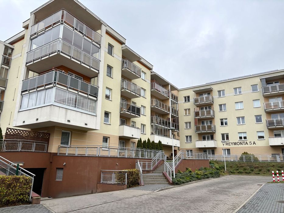 Mieszkanie w centrum z miejscem postojowym (garażem)