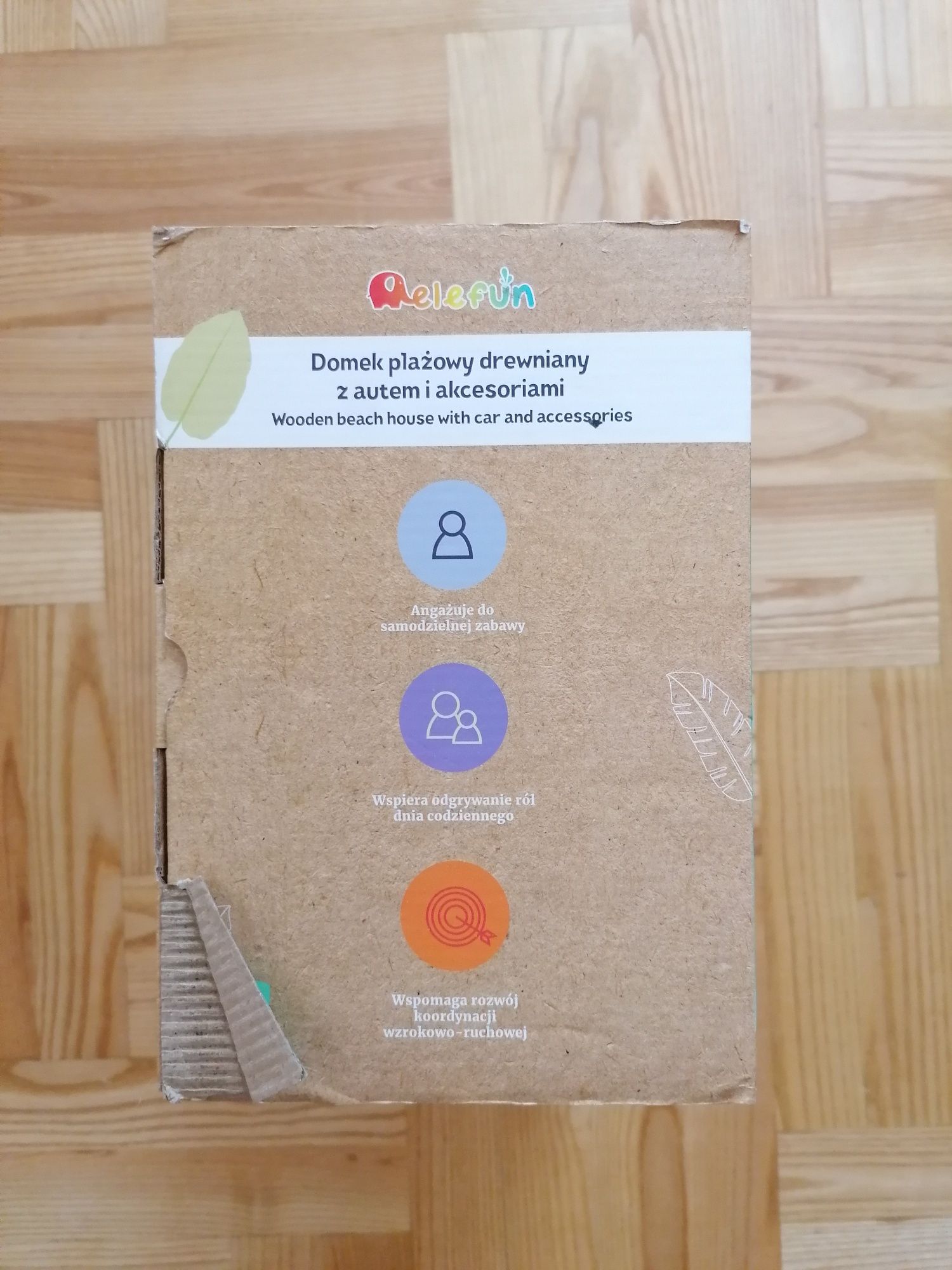 Elefun domek plażowy drewniany z autem i akcesoriami