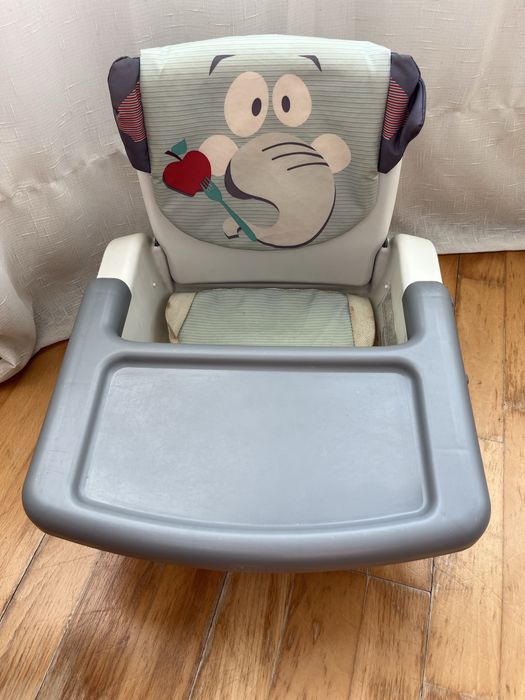 Cadeira de refeições portátil