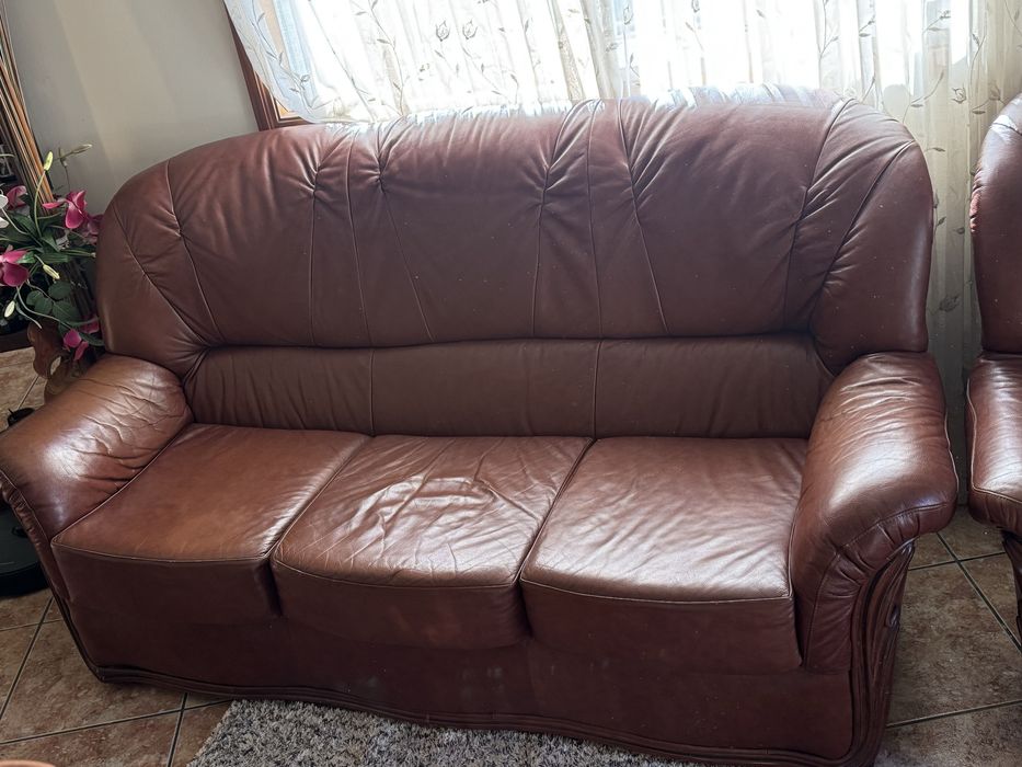 Conjunto de sofás (1 grande + 2 pequenos)