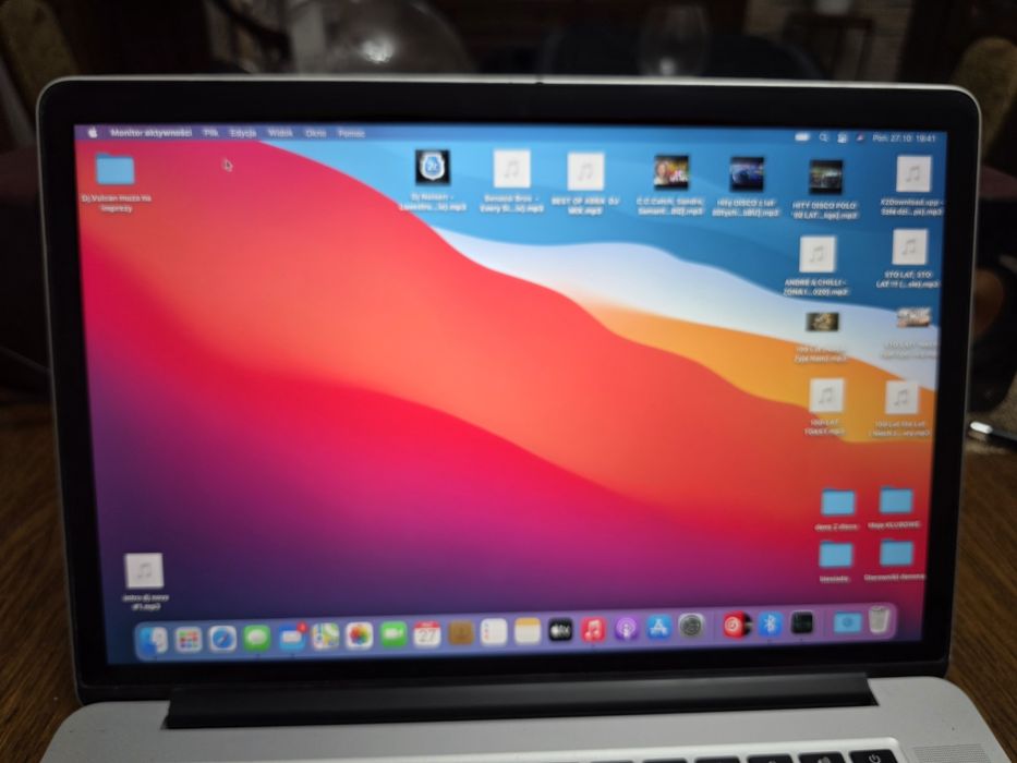 MacBook pro i7 15cali 16GB dysk 1 Tera