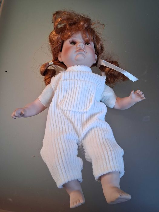 Bonecas de porcelana