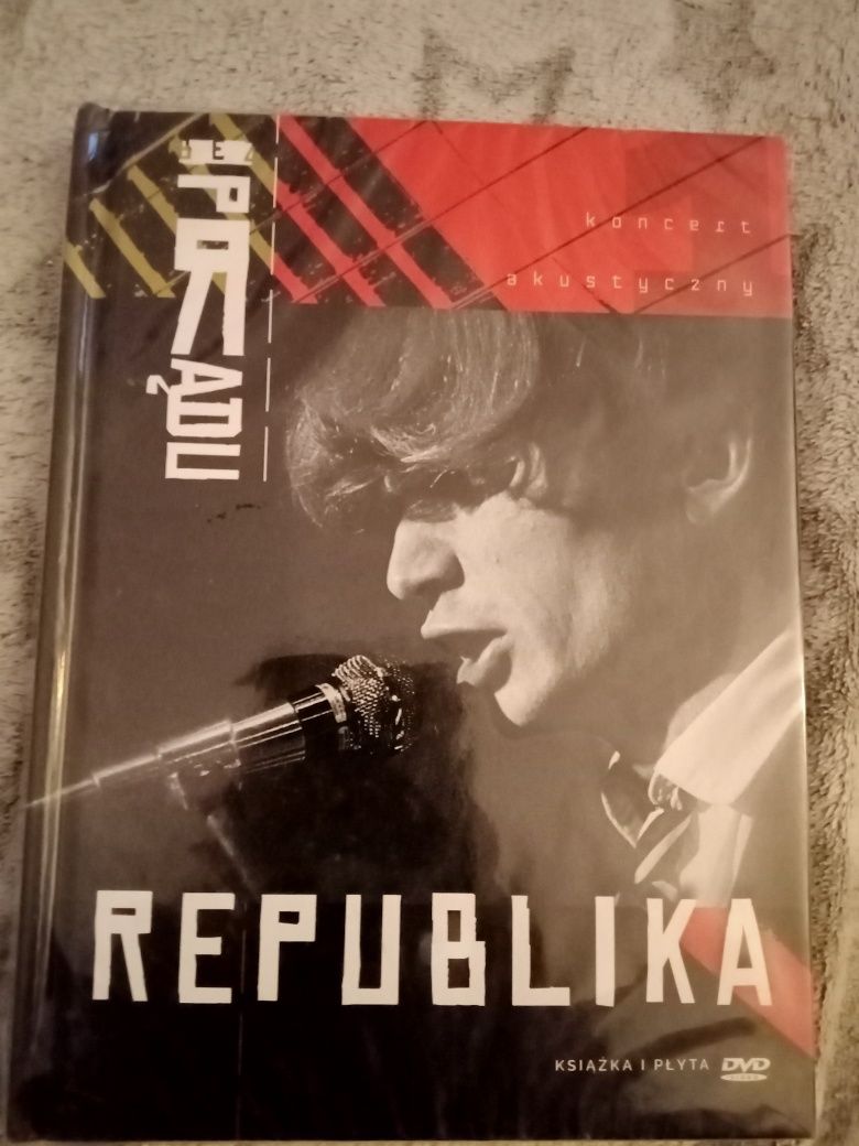 Republika dvd plus książka