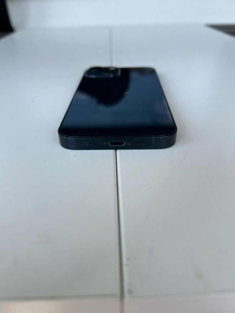 Idealny Iphone 13 mini