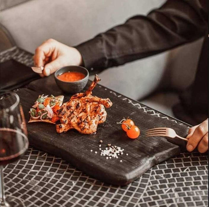 Дошка дерев'яна сервірувальна, обпалена, чорна, 45*24*3 см, для подачі