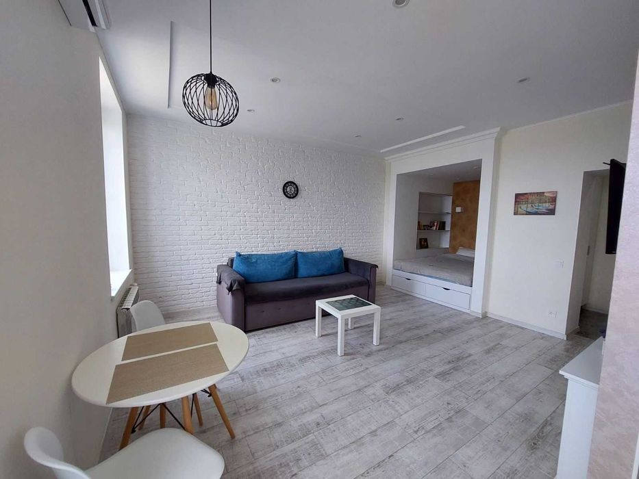 Продаю 1к  студию в Центре города! а1