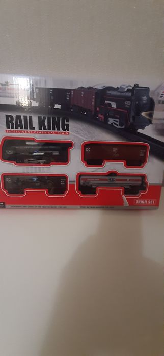 Железная дорога с тремя вагонами Big Motors артикул 19033-4