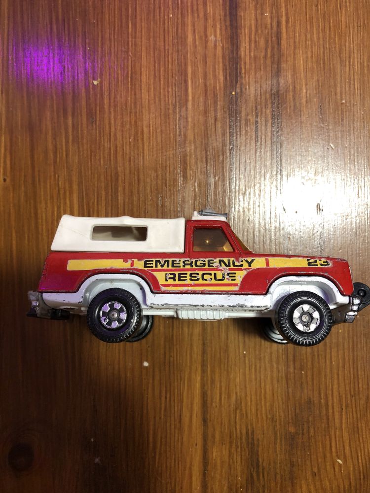 Matchbox Superkings Trail Duster Emergency