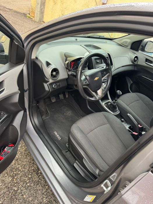 Aveo 2011 com poucos km