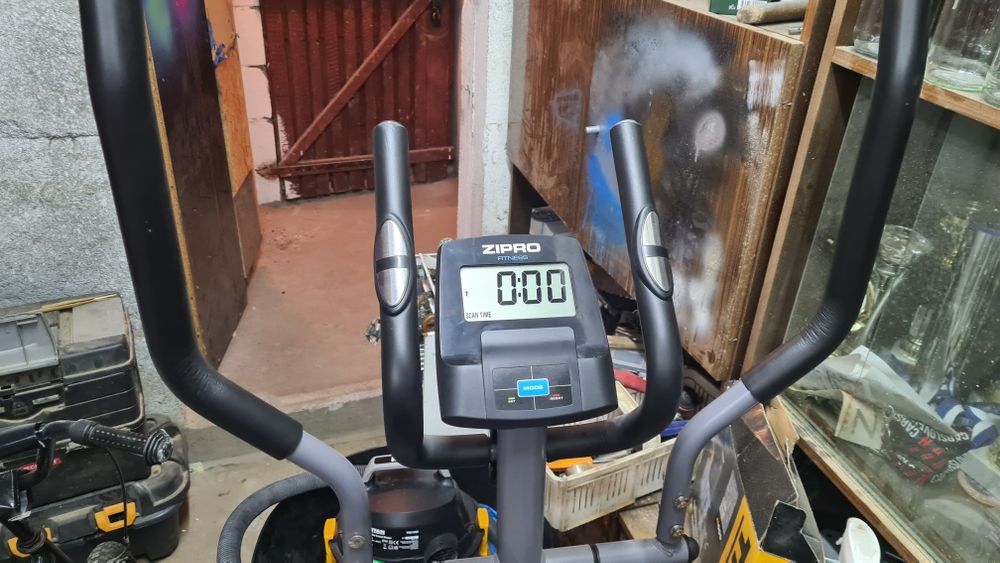 Orbitrek magnetyczny zipro w świetnym stanie