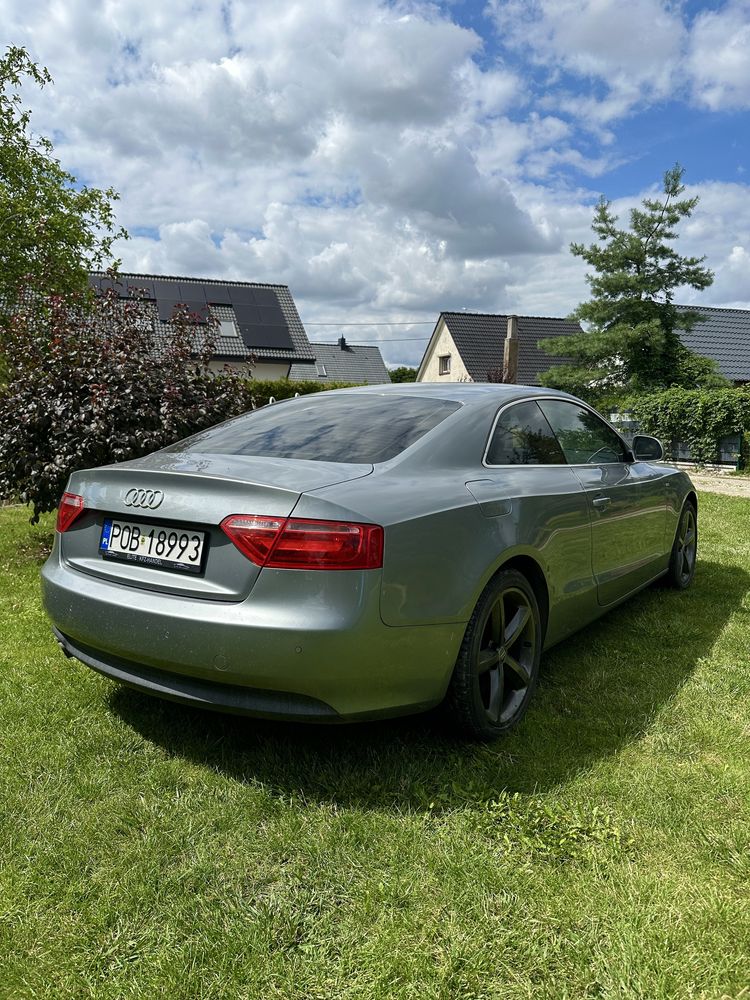 Audi A5 2.0tfsi 211km