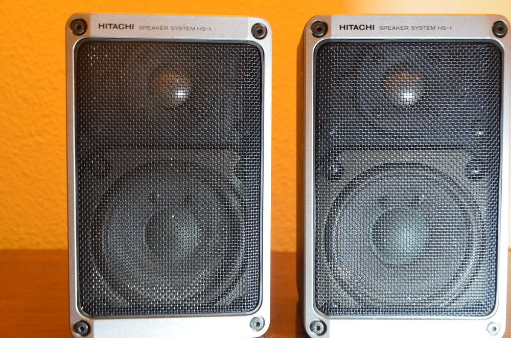 Colunas de Som Hitachi HS-1