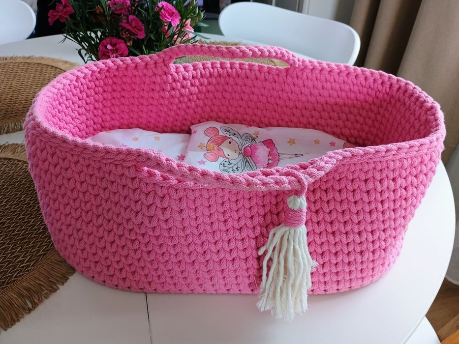 Kosz hand made dla lalki łóżeczko
