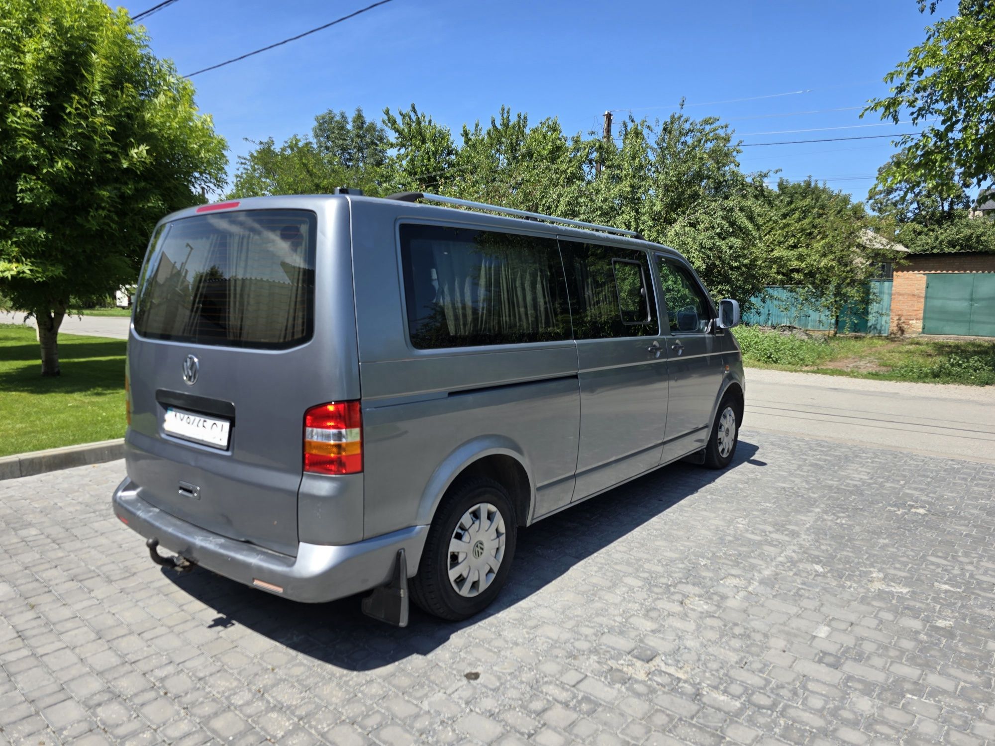 Продам Volkswagen Caravelle 9 мест
