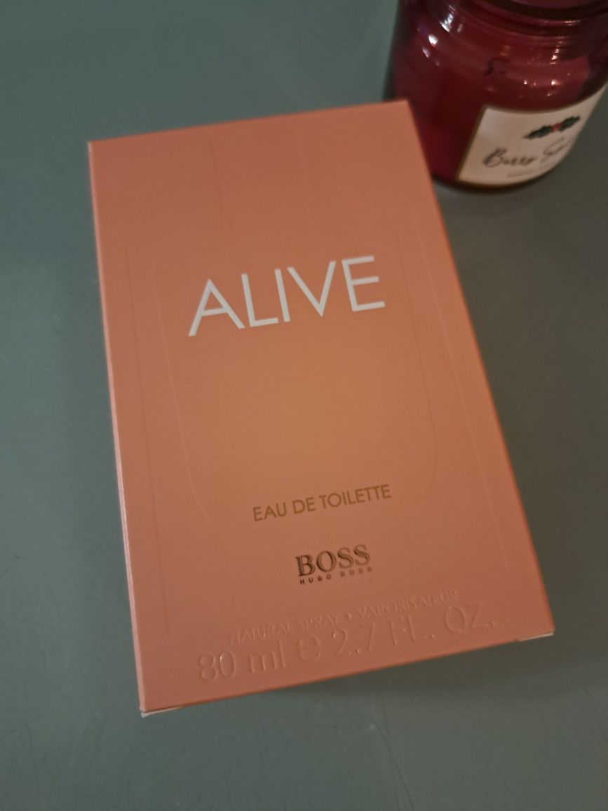 Sprzedam perfumy ALIVE