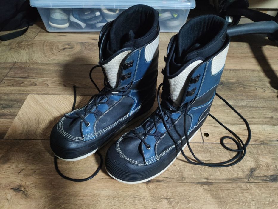 Buty snowboard r.47