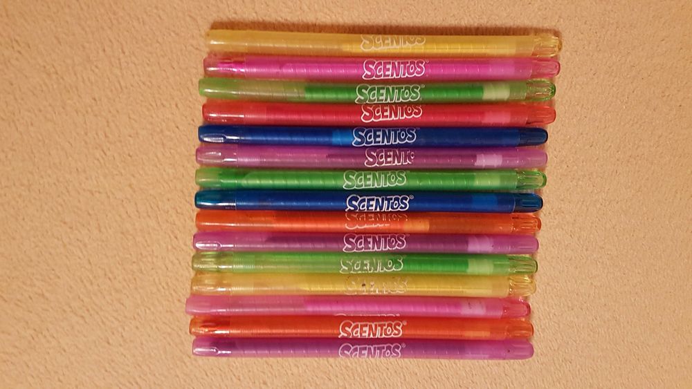 Pachnące kredki Scentos wykręcane szt.15