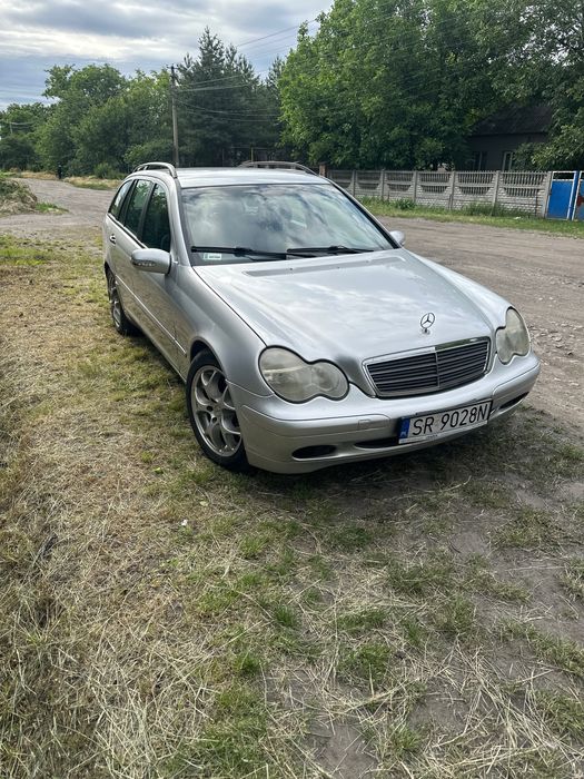 Мерседес в203, 2,2 дизель, автомат