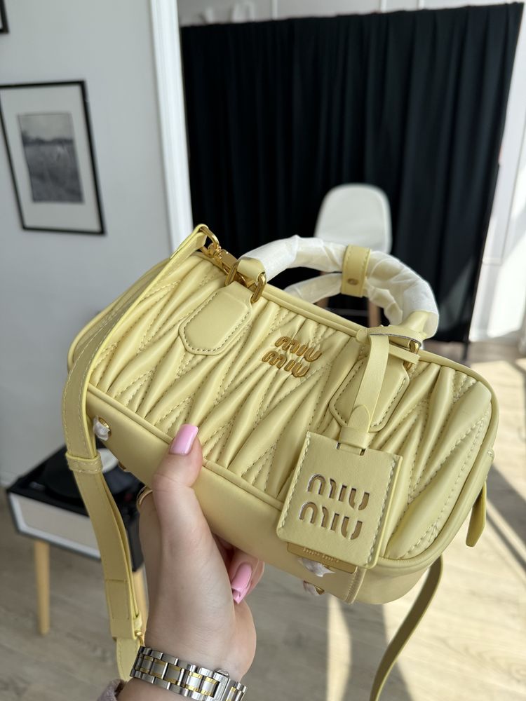 Сумка Miu Miu Arcadie Matelasse Nappa шкіра | Butter Yellow жовта