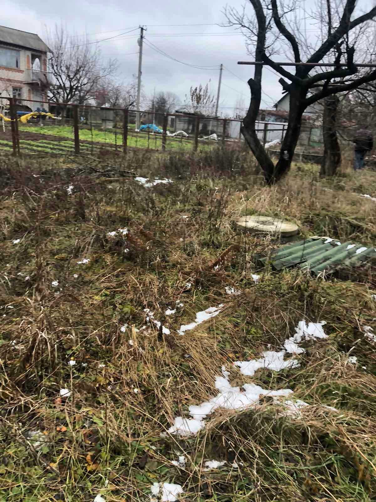 (3) Продам земельну ділянку в с. Тютьки 1736