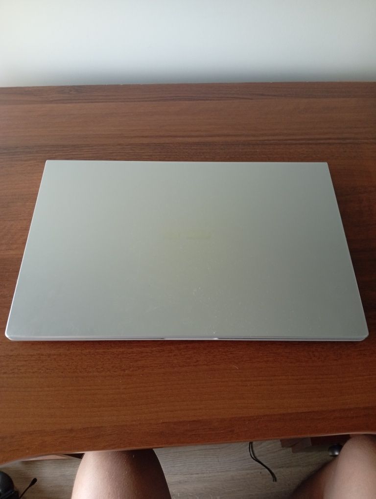 Laptop Asus i5 11gen 16ram uszkodzony