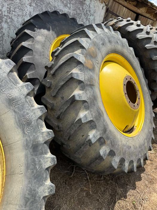 Колеса на комбайн JohnDeere (джондір)