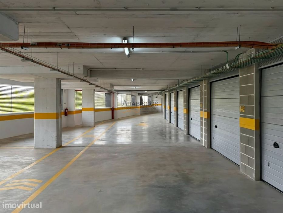 Garagens Fechadas (BOX) - Lugares de Estacionamento - Centro - Portimã