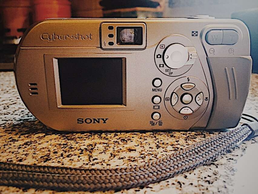 Máquina fotográfica Sony - bom preço