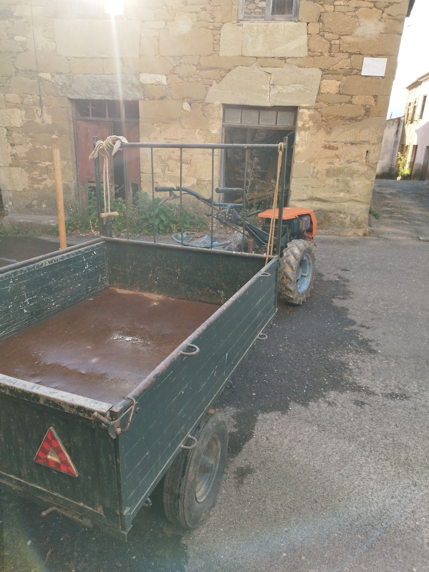 Trator/Motocultivador Goldoni 18cv