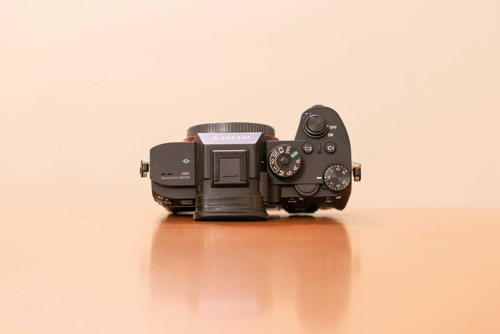 SONY A7R3 - como nova e sem marcas de uso