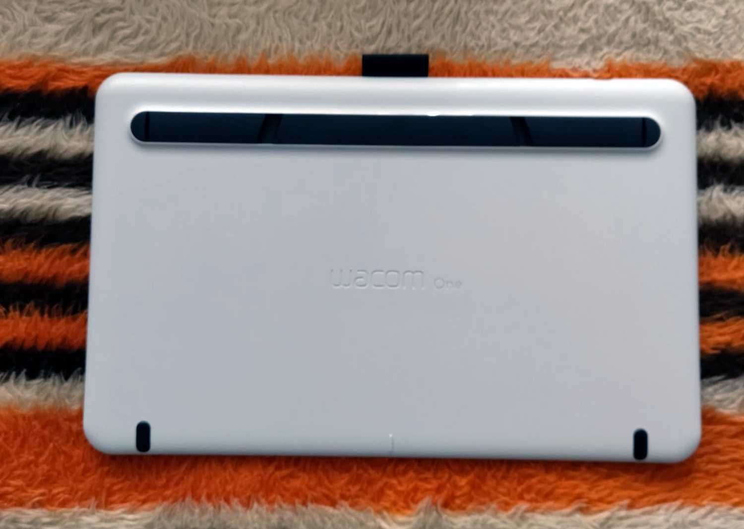 Tablet WACOM One Creative Pen Display 13.3 como novo