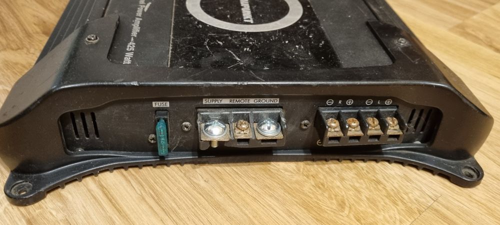 Wzmacniacz samochodowy Blaupunkt GTA 280, 2-kanałowy(2x75 - 1x210 RMS)